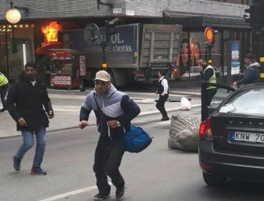 Έλληνας πρόξενος στη Σουηδία: «Δεν υπάρχουν πληροφορίες για Έλληνες τραυματίες από το τρομοκρατικό χτύπημα»